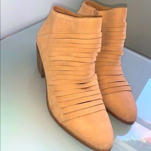 Lucky Brand booties size 10